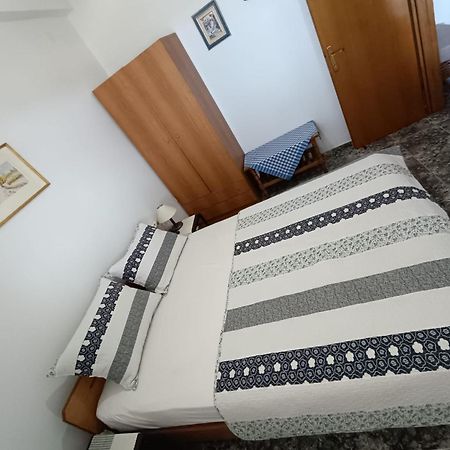 Peristerianos Apartments Nea Skioni Luaran gambar