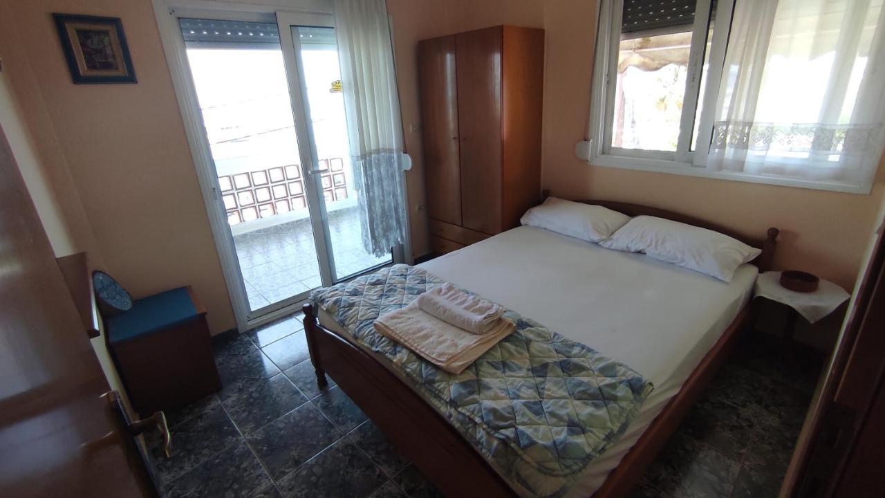 Peristerianos Apartments Nea Skioni Luaran gambar