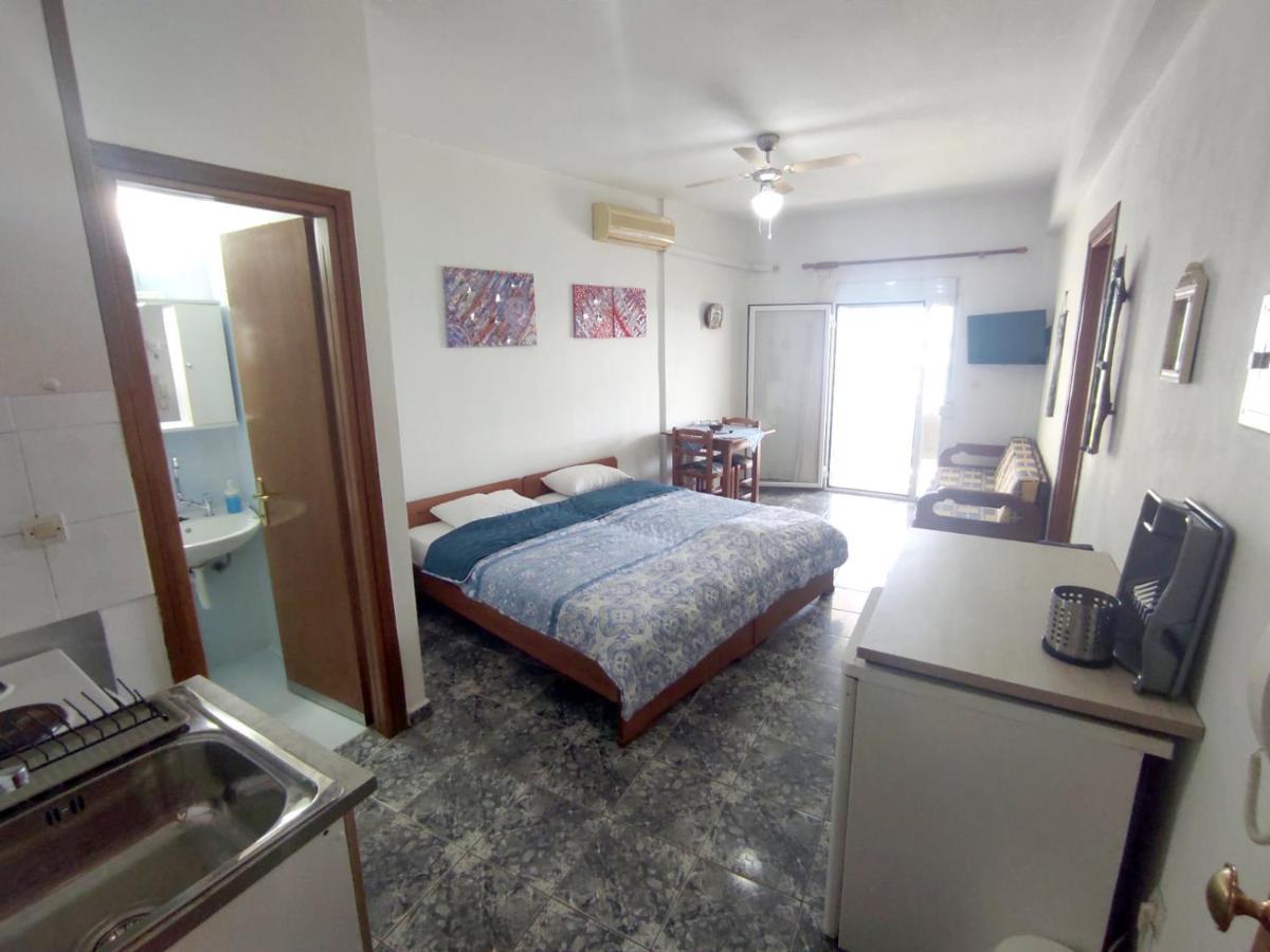 Peristerianos Apartments Nea Skioni Luaran gambar