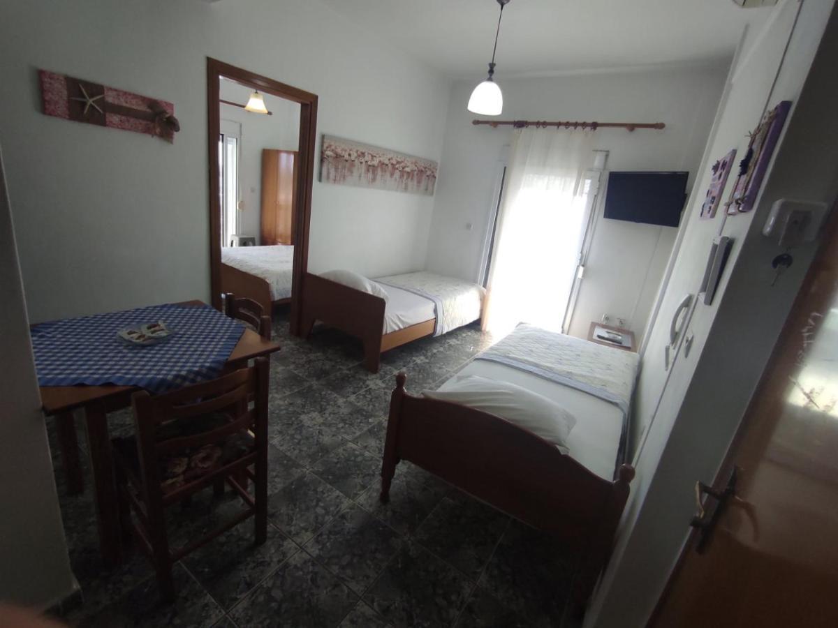 Peristerianos Apartments Nea Skioni Luaran gambar