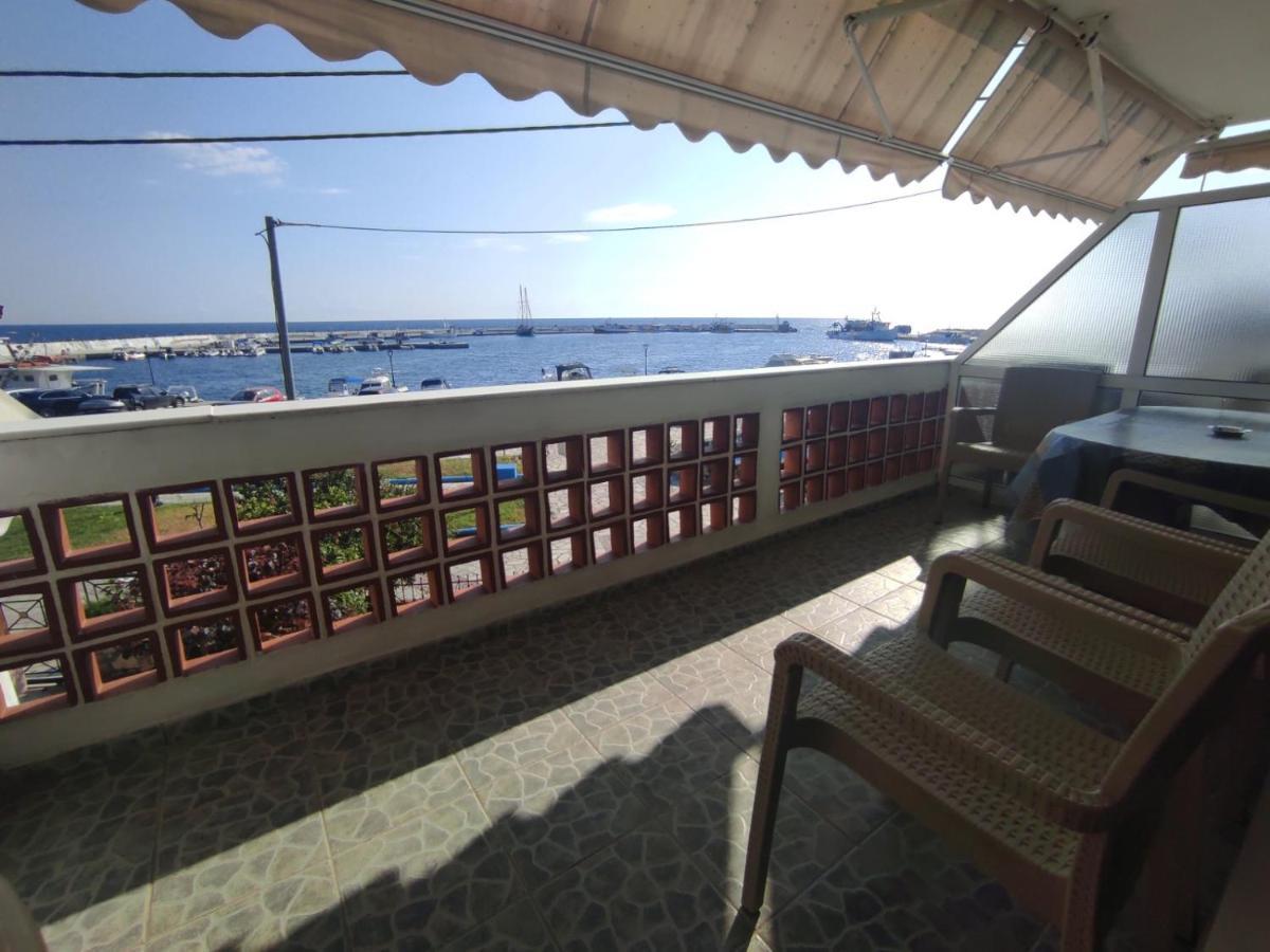Peristerianos Apartments Nea Skioni Luaran gambar