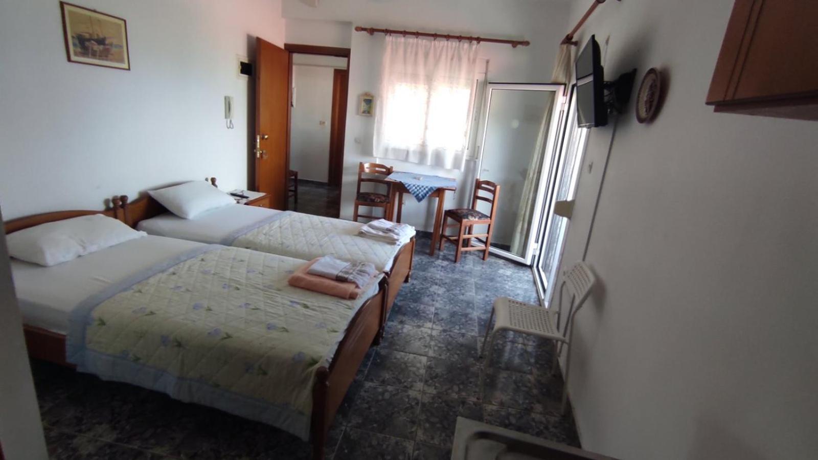 Peristerianos Apartments Nea Skioni Luaran gambar