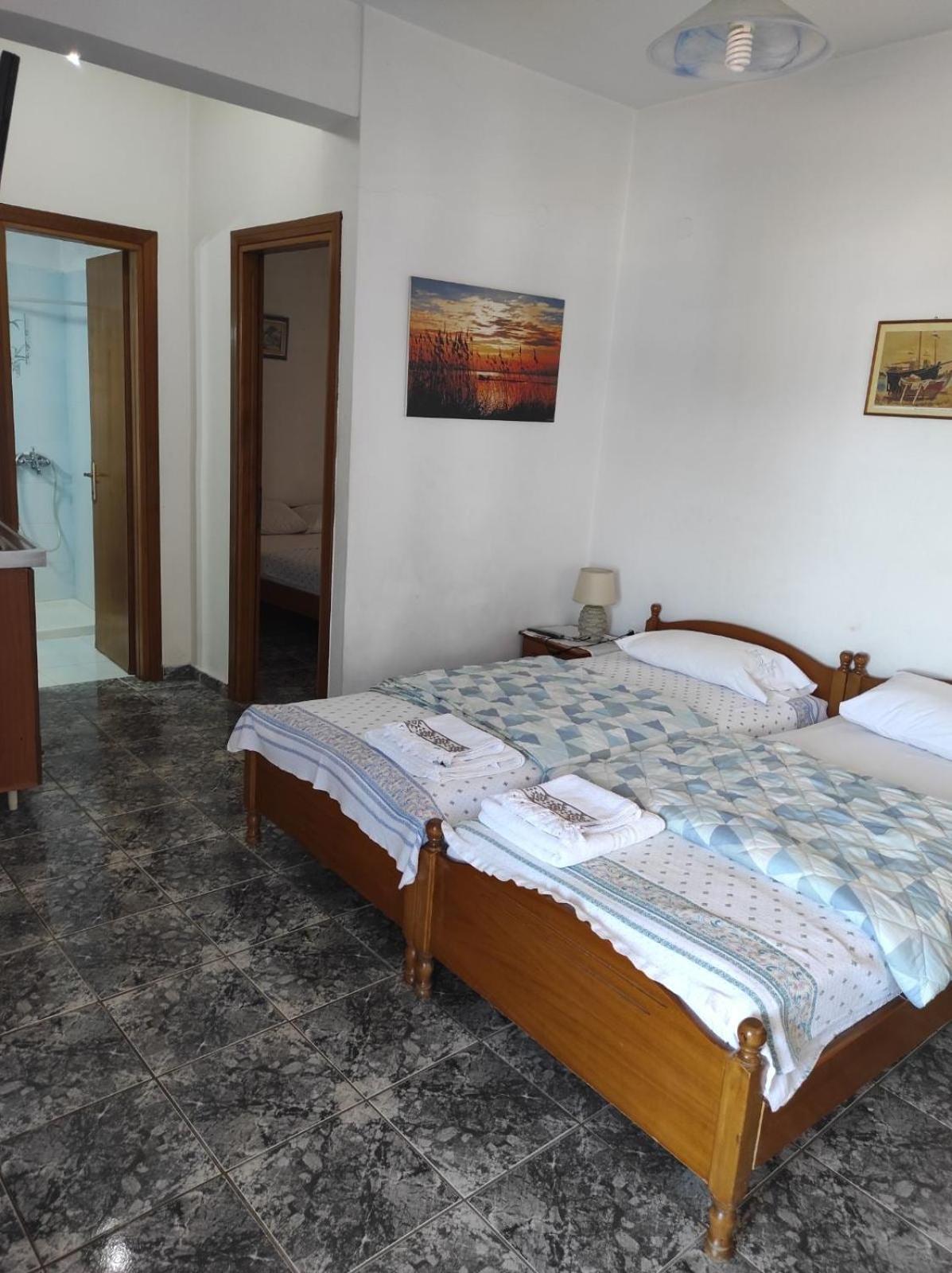 Peristerianos Apartments Nea Skioni Luaran gambar