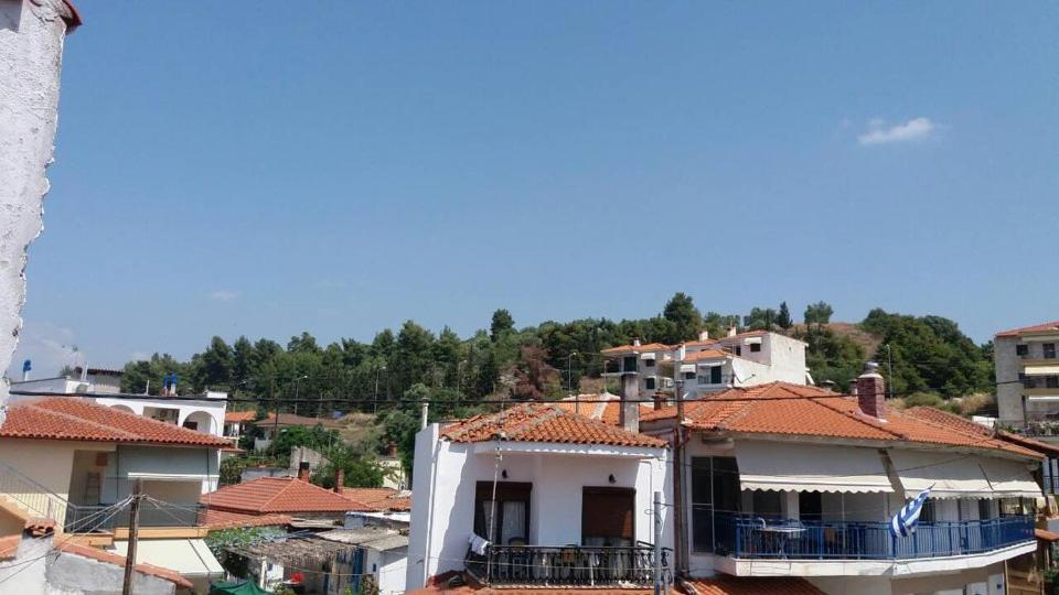 Peristerianos Apartments Nea Skioni Luaran gambar