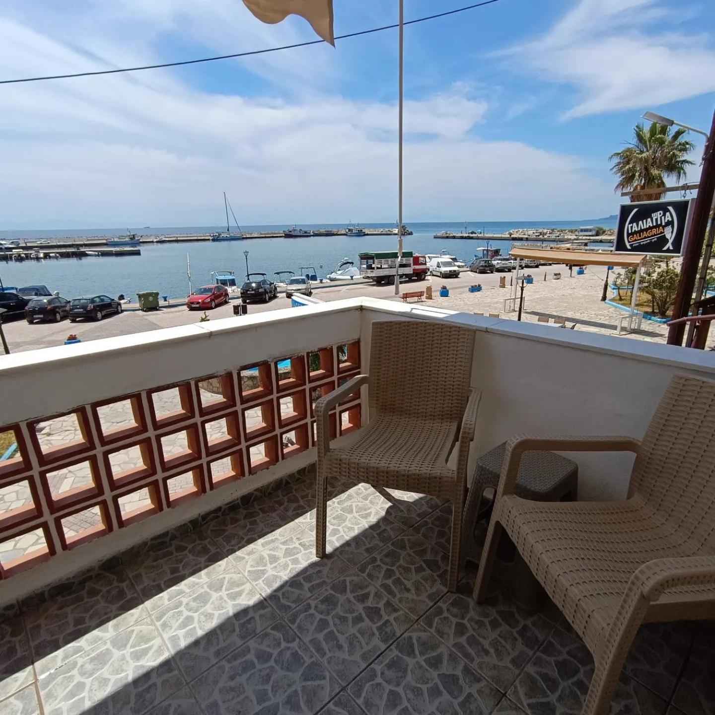Peristerianos Apartments Nea Skioni Luaran gambar