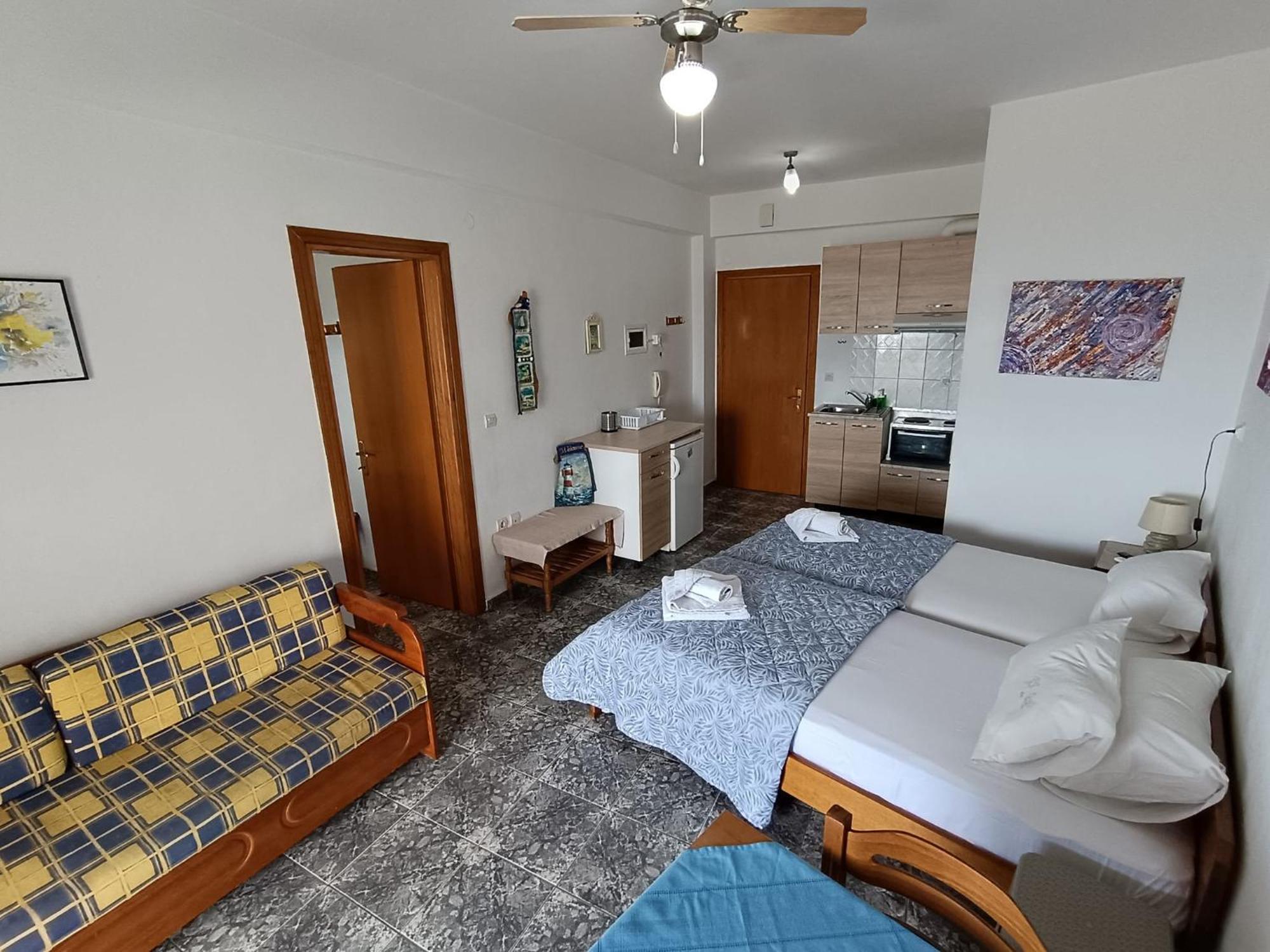 Peristerianos Apartments Nea Skioni Luaran gambar