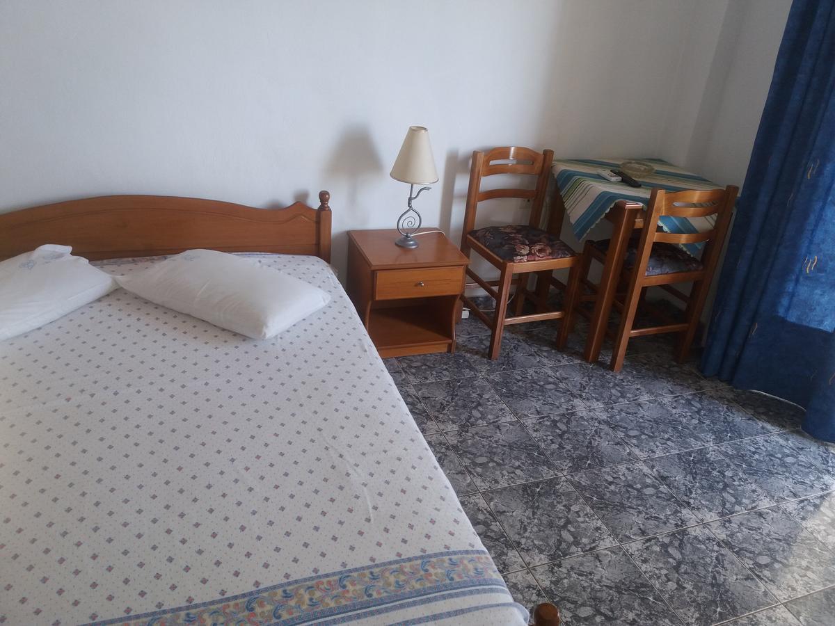 Peristerianos Apartments Nea Skioni Luaran gambar