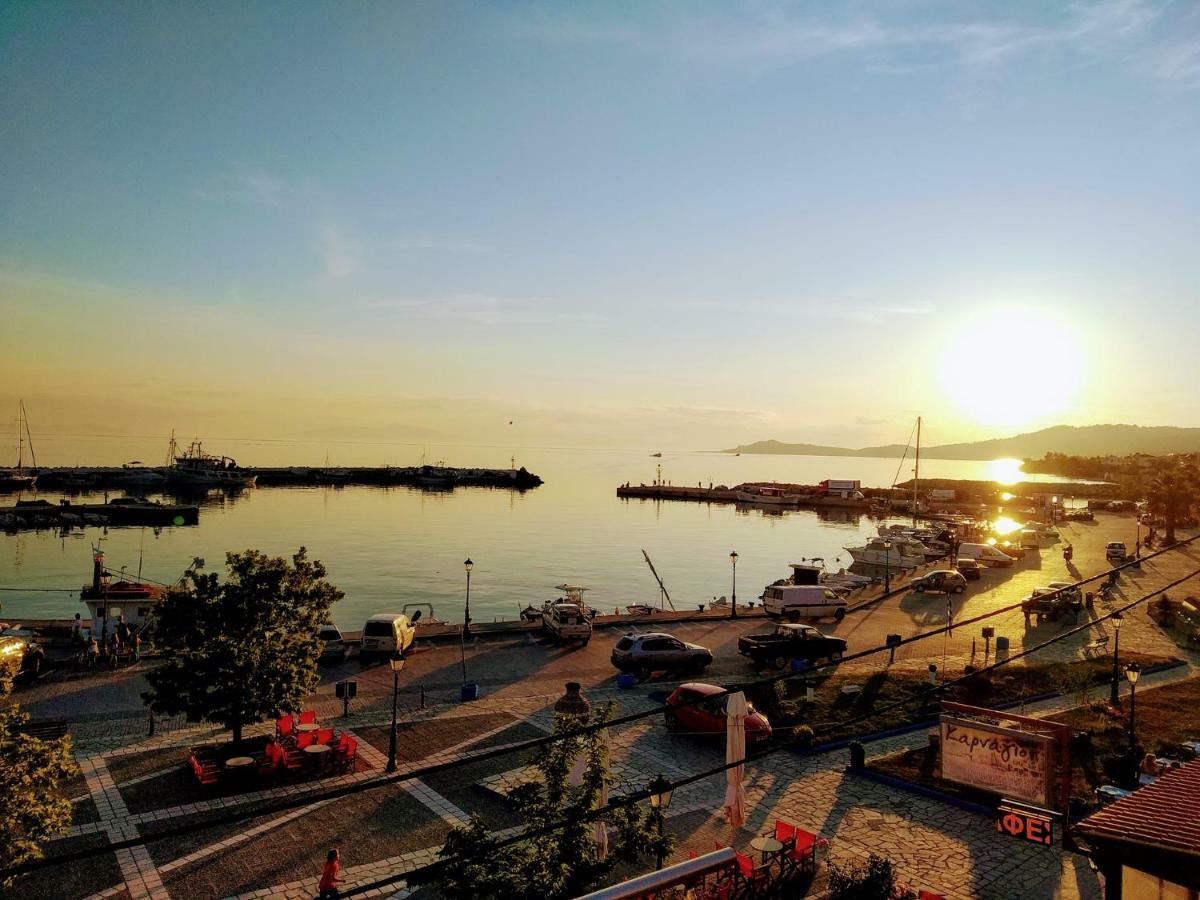 Peristerianos Apartments Nea Skioni Luaran gambar