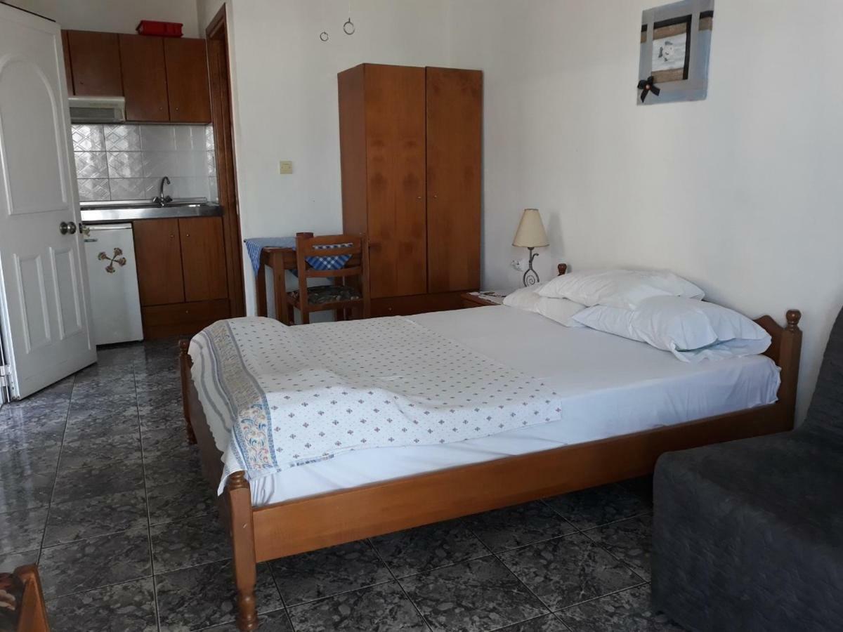 Peristerianos Apartments Nea Skioni Luaran gambar